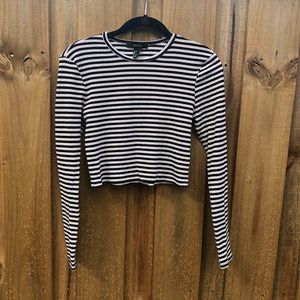 Crop top long sleeve top - size small